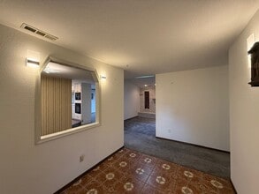 2045 Hayes St in North Bend, OR - Building Photo - Building Photo