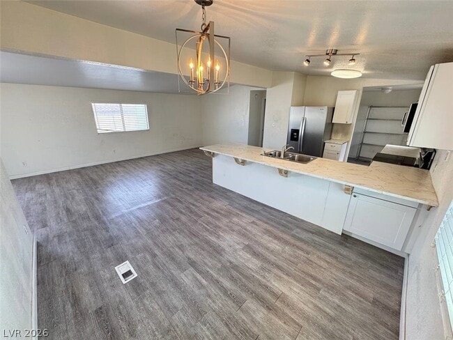 4905 Fuentes Cir in Las Vegas, NV - Building Photo - Building Photo