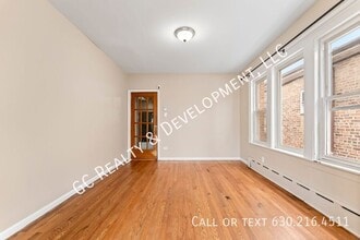 3109 N Neva Ave in Chicago, IL - Building Photo - Building Photo