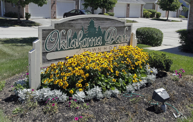 Oklahoma Park Townhomes photo'