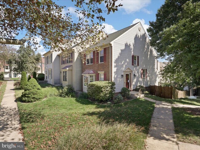 6307 Trevilian Pl in Centreville, VA - Building Photo - Building Photo