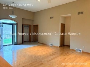 4734 Bergamot Way in Middleton, WI - Building Photo - Building Photo