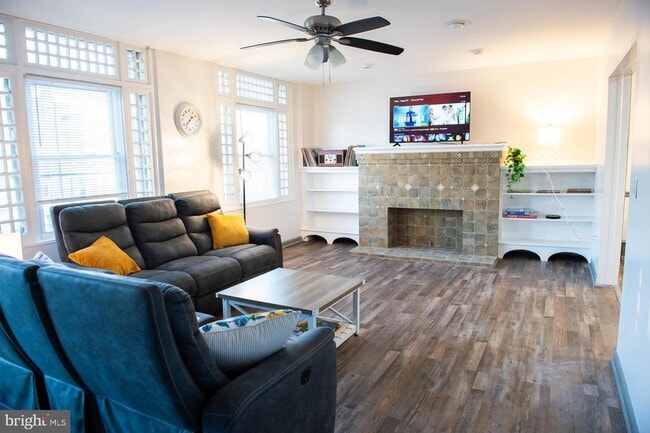 property at 3809 Ventnor Ave