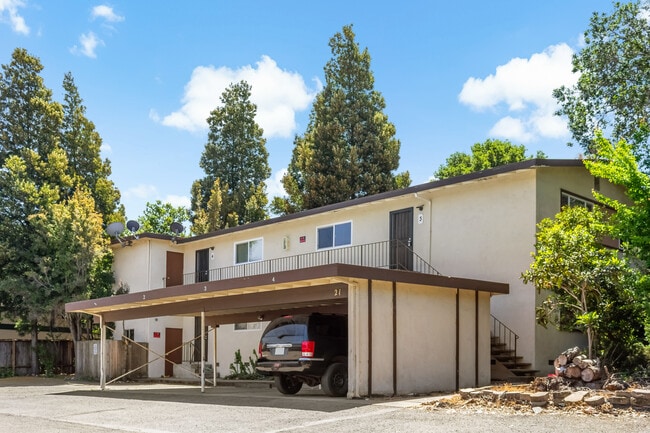 21 Leisure Ln in El Sobrante, CA - Building Photo - Building Photo