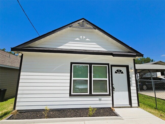 property at 11897 Nelwood St