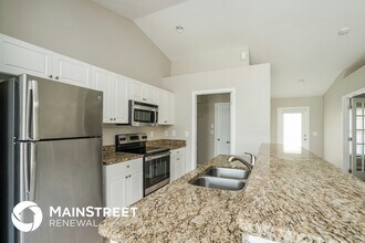 769 Gaylord Ave S in Lehigh Acres, FL - Foto de edificio - Building Photo