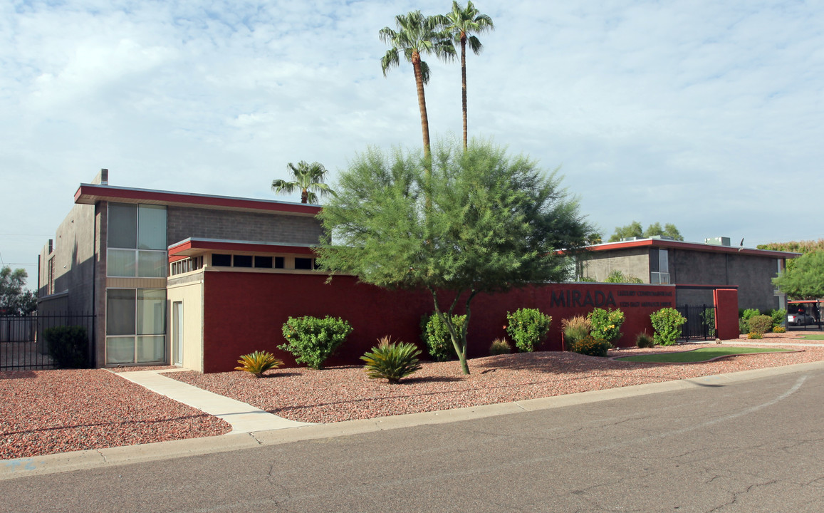 Mirada Condominiums in Phoenix, AZ - Building Photo