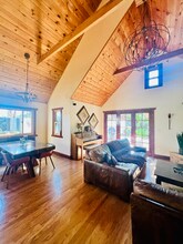 1565 Eolus Ave in Encinitas, CA - Building Photo - Building Photo
