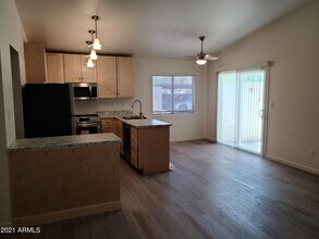 1008 W Malibu Dr in Tempe, AZ - Building Photo - Building Photo