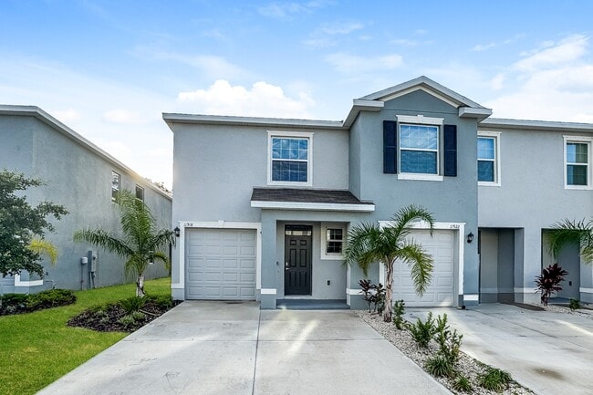 property at 11918 Stoneport Pl