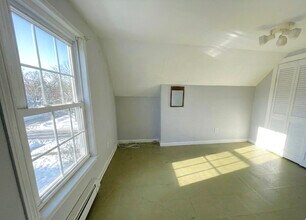 82 Flint St, Unit 2 in Salem, MA - Building Photo - Building Photo