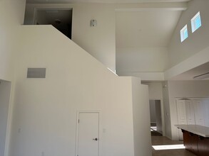 1611 Chianti Ln in Santa Maria, CA - Building Photo - Building Photo