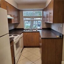 7609 La Mesita Ct in Tampa, FL - Building Photo