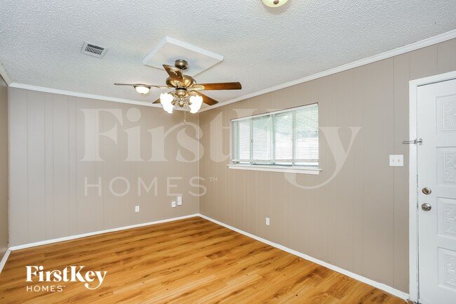 2907 E Mitchell St in Arlington, TX - Building Photo - Building Photo