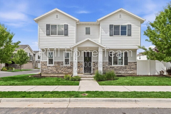 property at 1812 W Parkview Dr