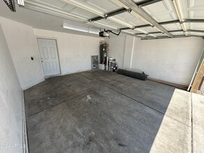 2616 E Southgate Ave in Phoenix, AZ - Building Photo - Building Photo