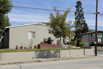 5847-5857 Comstock Ave in Whittier, CA - Building Photo - Building Photo