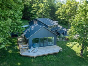 110 Geer Mountain Rd in Kent, CT - Building Photo - Building Photo