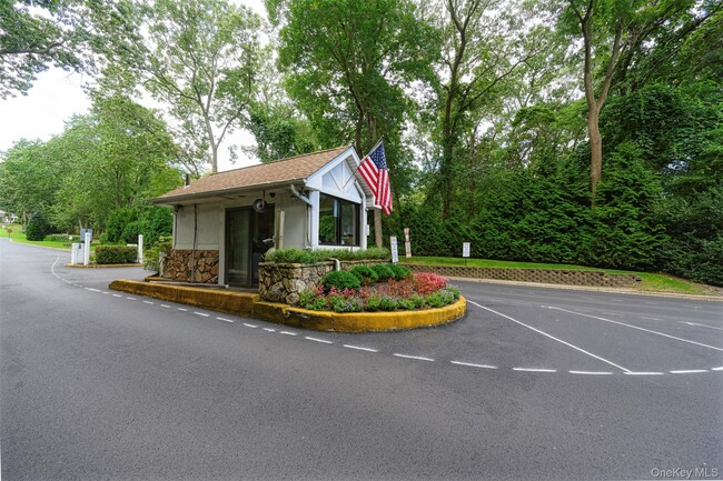 182 Birchwood Rd