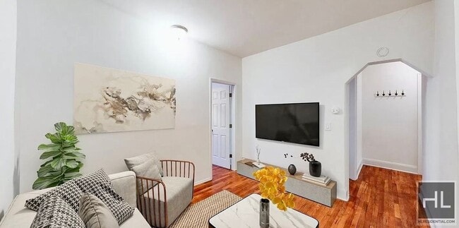 property at 922-923 3rd Ave