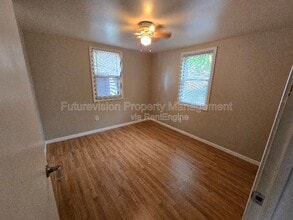 2421 Garden St in Joliet, IL - Building Photo - Building Photo