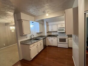 8 High Gate Trail in Fairport, NY - Building Photo - Building Photo