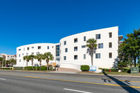 Indialantic One in Indialantic, FL - Foto de edificio - Building Photo