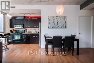 38-438 Niagara St in Toronto, ON - Building Photo - Building Photo