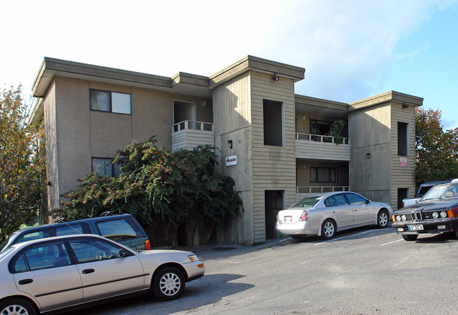 Alexandra Apartments in Seattle, WA - Building Photo - Building Photo