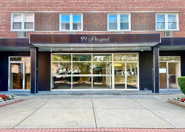 99 Prospect St in Stamford, CT - Building Photo - Building Photo