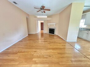 587 Holbrook Cir in Lake Mary, FL - Building Photo - Building Photo