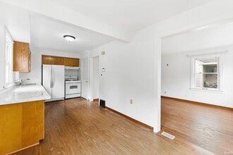 470 Charlotte Ave in Fort Wayne, IN - Building Photo - Building Photo