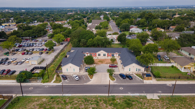 Nopal Street Villas in San Antonio, TX - Building Photo - Building Photo