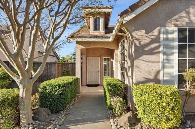 1911 Lexington Dr in Lodi, CA - Building Photo - Building Photo