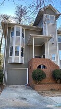 901 Ivy Green Ln SE in Marietta, GA - Building Photo - Building Photo
