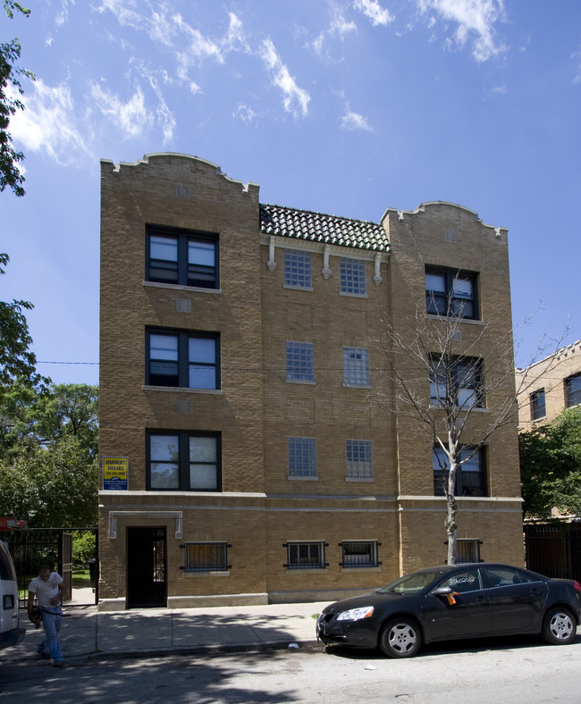 7546-7558 S Coles Ave in Chicago, IL - Foto de edificio - Building Photo