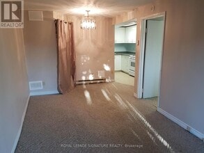 22 Palmer Dr in Ajax, ON - Building Photo - Building Photo