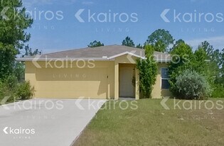 947 Grant Blvd in Lehigh Acres, FL - Building Photo
