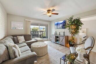 4354 N 82nd St, Unit 260 in Scottsdale, AZ - Foto de edificio - Building Photo