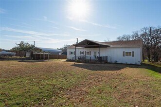 7425 Hickey Rd in Azle, TX - Building Photo - Building Photo