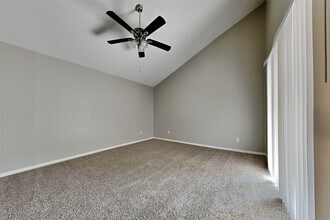 13202 Ravensway Dr in Cypress, TX - Building Photo - Building Photo