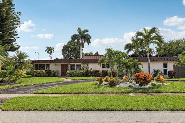 property at 20 W Tropical Way