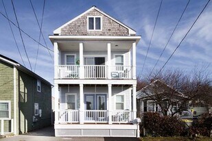 58 Ripley St in Somerset, MA - Building Photo