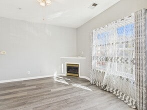 801 Brassie Ln in Glen Allen, VA - Building Photo - Building Photo