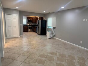 28581 Brentwood St in Southfield, MI - Building Photo - Building Photo