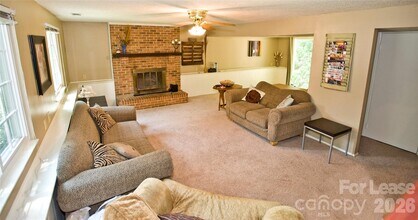 1635 Van Dyke Dr in Charlotte, NC - Building Photo - Building Photo