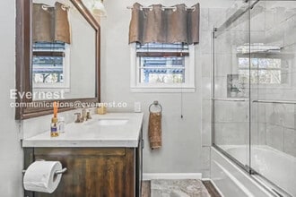 4025 Yoest Dr in Nashville, TN - Building Photo - Building Photo