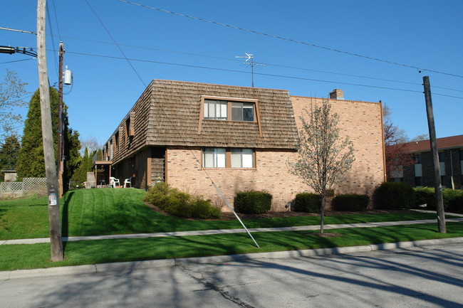 2272 N 10th St in Sheboygan, WI - Foto de edificio - Building Photo