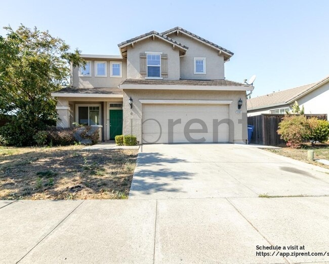 3301 Myna Way in Sacramento, CA - Foto de edificio - Building Photo