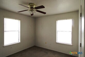 704 N 4th St in Copperas Cove, TX - Building Photo - Building Photo